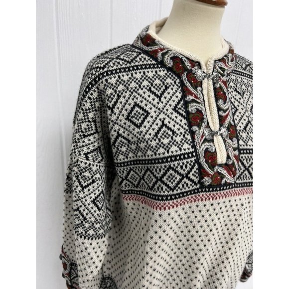 Volund Men's Black And White Design Knit Pullover Sweater Size M - Picture 11 of 12